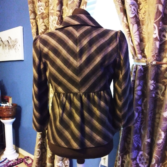 Jacket - Picture 4 of 5